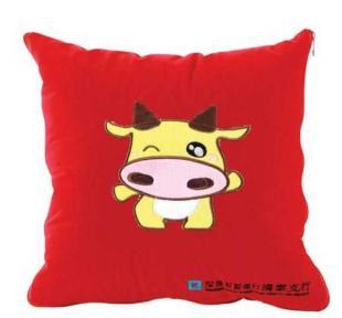 特價旺牛植絨抱枕被(卡通)_禮品.工藝品.飾品_世界工廠網(wǎng)中國產(chǎn)品信息庫
